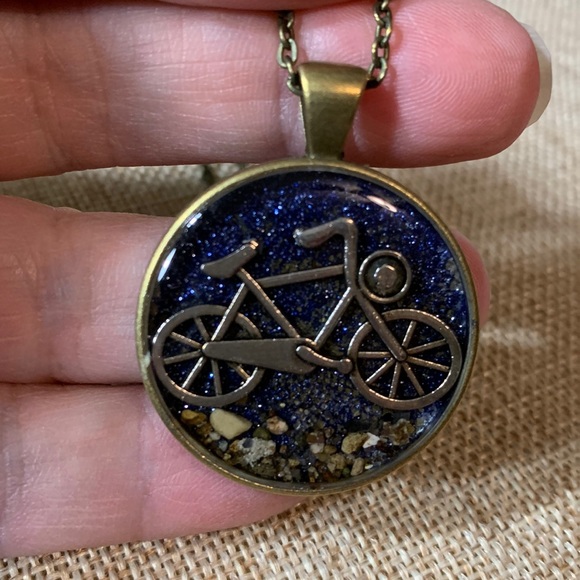 Twinsdesign Jewelry - Bike Bicycle Necklace Resin New 18”